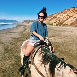 Meet your Posher, Dana